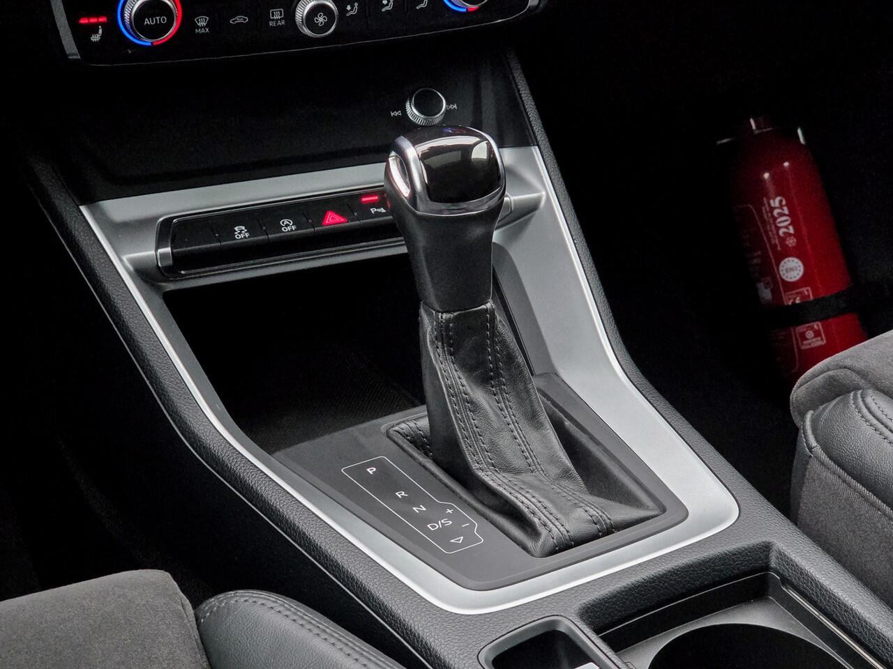 Audi Q3 35 TFSI PRO LINE AUT7 ORG.82d.KM!!! SPORTLEDER PANODAK NAVI DIGIDASH LMV PDC