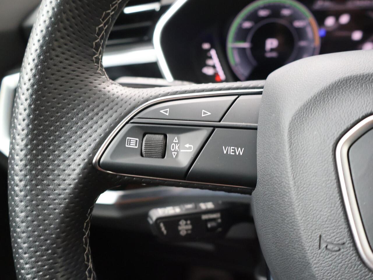 Audi Q3 Sportback 45 TFSI e S Edition | 245 PK | SoH 89% | Trekhaak | Panoramadak | 360 graden camera's | LM 20" velgen | Sportstoelen |