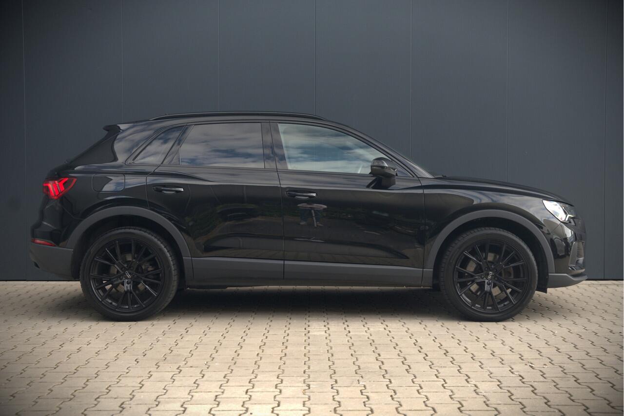 Audi Q3 45 TFSI e Advanced edition | Navigatie | Stoelverwarming | Parkeersensoren | Black Edition | Adaptive Cruise Control | DAB | Apple Carplay | Automaat | Digital Dash | LED | Dodehoekdetectie