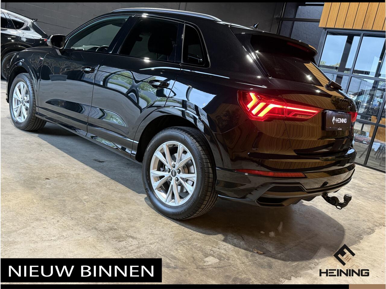 Audi Q3 45 TFSI e S edition Black edition. Trekhaak. Navi. Camera.