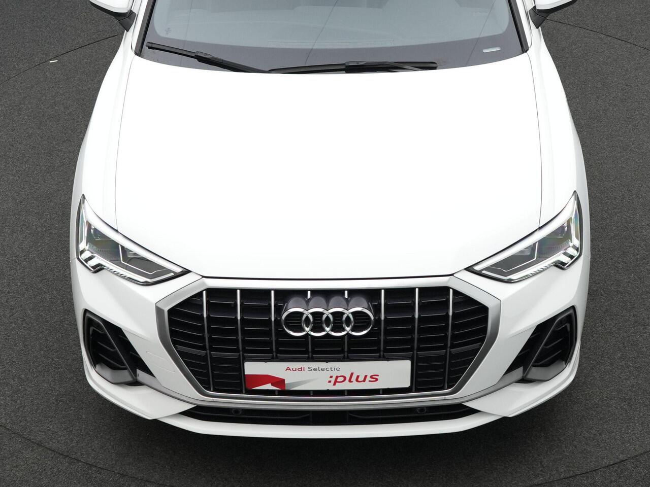 Audi Q3 45 TFSI e 245 pk S-tronic S-Line | Achteruitrijcamera | Navigatie | Adaptive Cruise