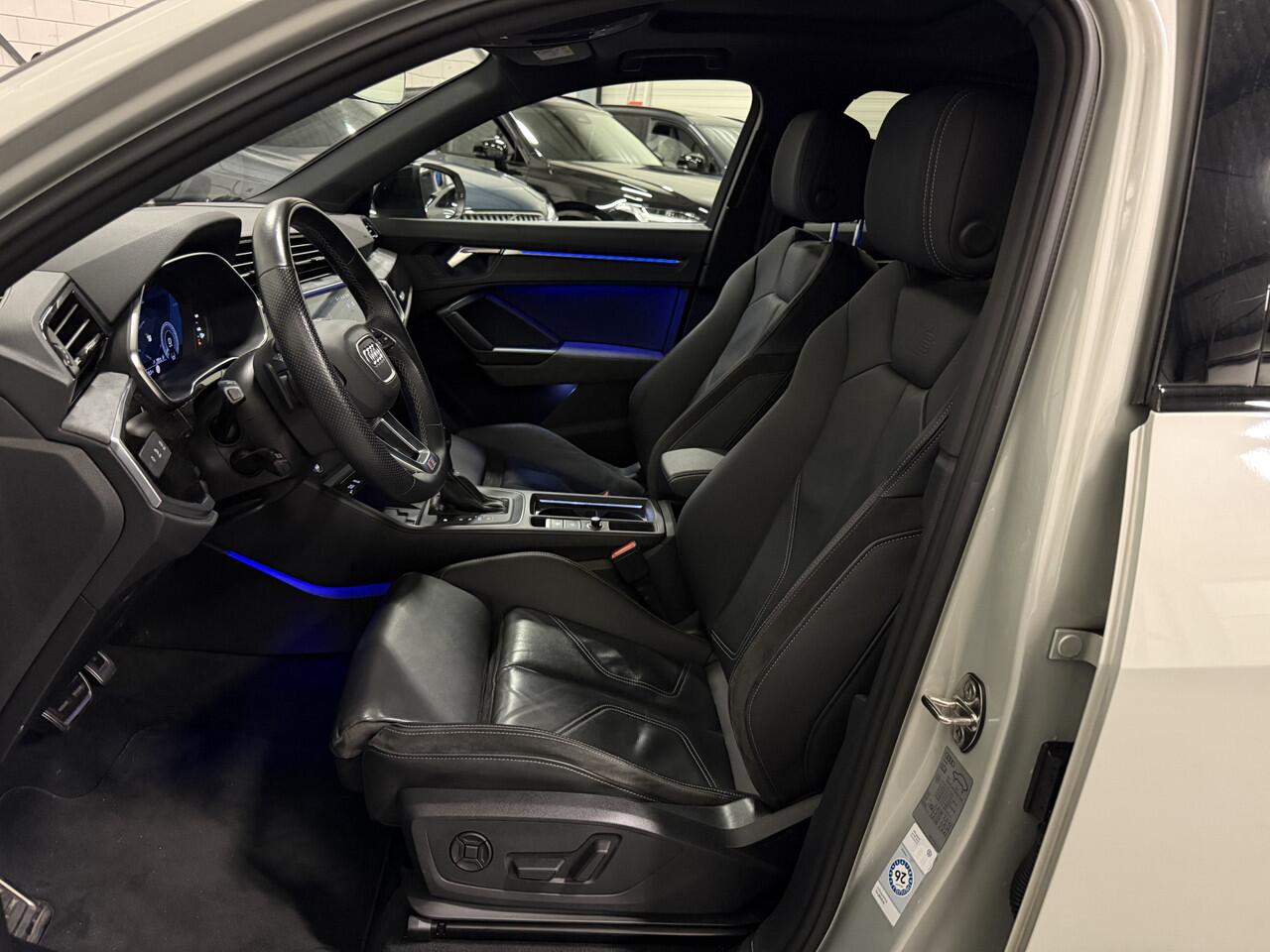 Audi Q3 Sportback 45 TFSI e S-Line PANO/B&O/TREKHAAK/VOL-LEER/MATRIX/MEMORY/SFEER/ACC/KEYLESS/ALCANTARA-INTERIEURDELEN/PRIVACY/BLACK-OPTIC/TAUSILBER/VOLLEDIG AUDI DEALER HISTORIE