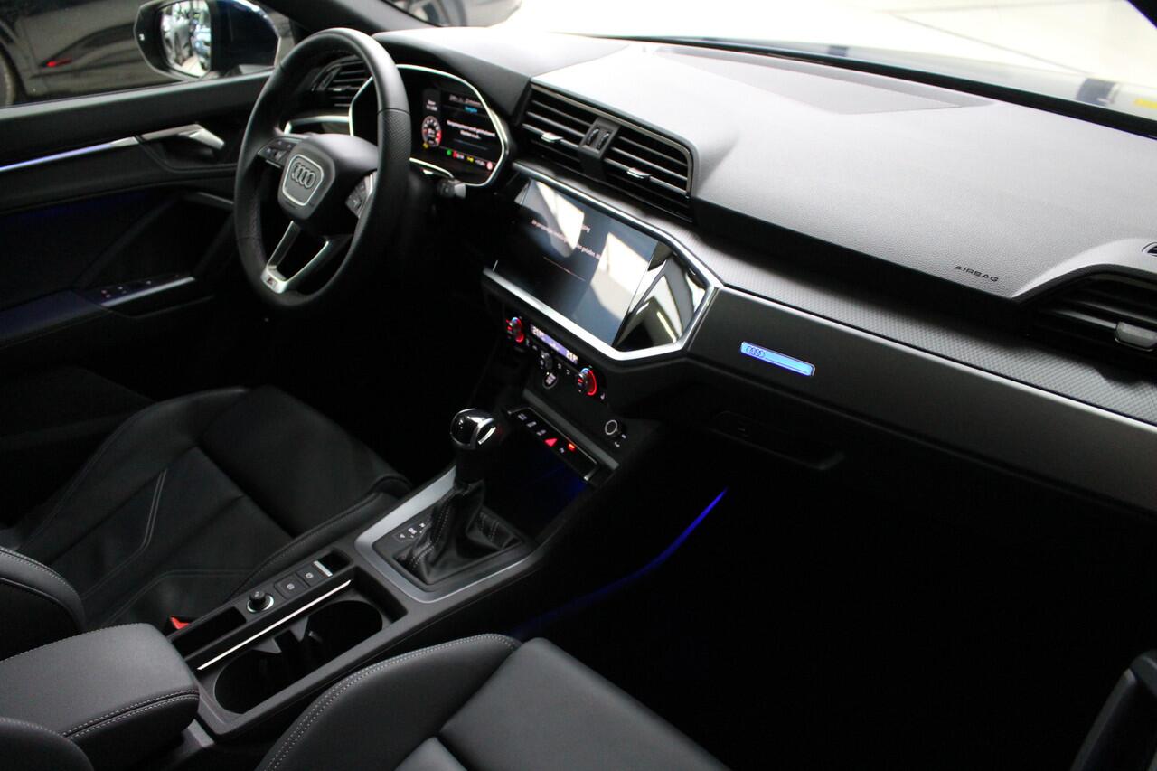 Audi Q3 Sportback 35 TFSI S Edition Competition Blackstyle Panoramadak | 20" Velgen | Camera | Keyless | Leder