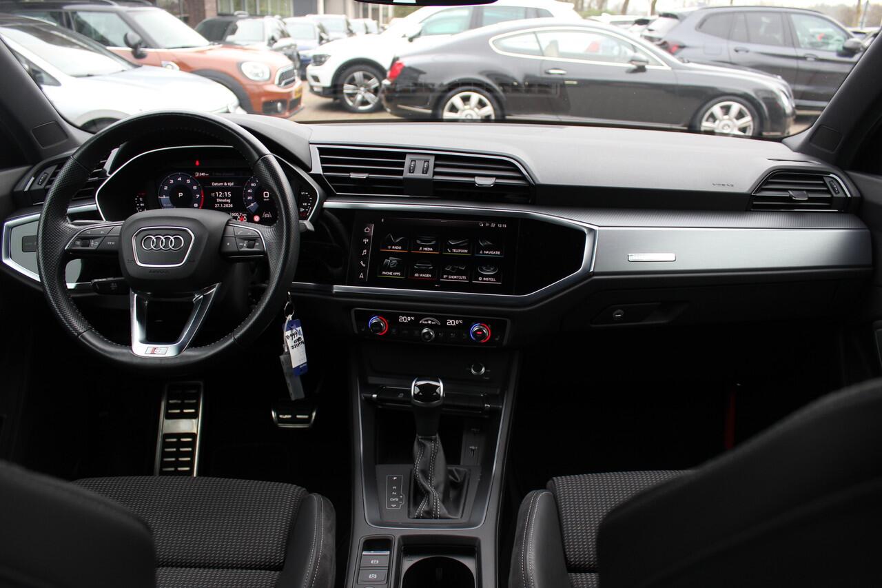Audi Q3 35 TFSI Pro Line 3x S-Line / Navigatie / Half leder / 18'' / LED Koplampen / Parkeerhulp achter / Stoelverwarming / Cruise Control