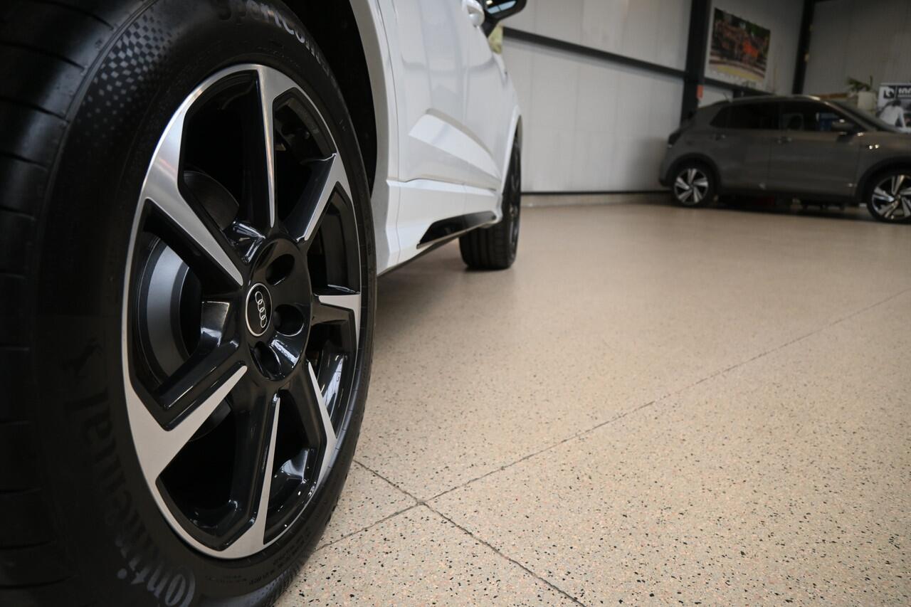 Audi Q3 Sportback 45 TFSIe 245pk S Edition | Matrix LED | Elek. klep | Keyless | 100% (Dealer) onderhouden label