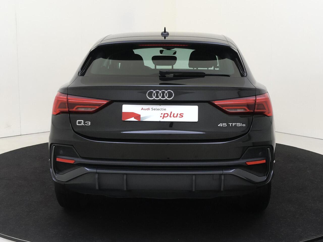 Audi Q3 Sportback 45 TFSI e Advanced Edition | Adaptieve cruise control | Full LED verlichting | Stoelverwarming | Virtual cockpit | CarPlay | Grootlichtassistent |