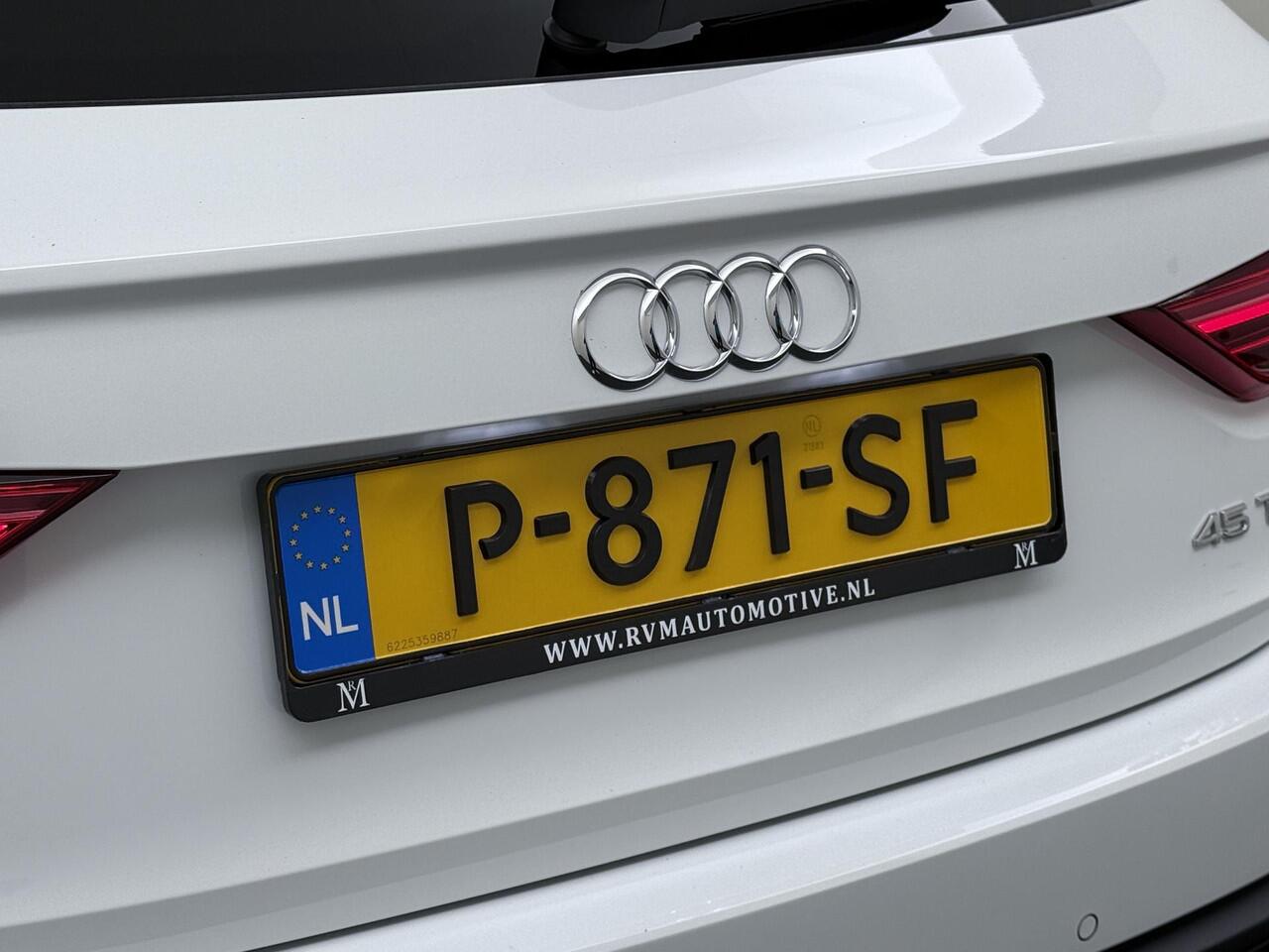 Audi Q3 Sportback 45 TFSI e S Edition VAN: ¤36.900,- VOOR: ¤31.877,- UW EINDEJAARSVOORDEEL: ¤5.023,- | PLUG IN HYBRIDE||2x S-LINE BINNEN + BUITEN| ADAPTIVE CRUISE| DODE HOEK | ELEK. TREKHAAK| DIG. DASH|