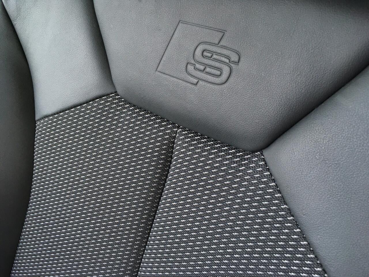 Audi Q3 Sportback 45 TFSI e S-line Black