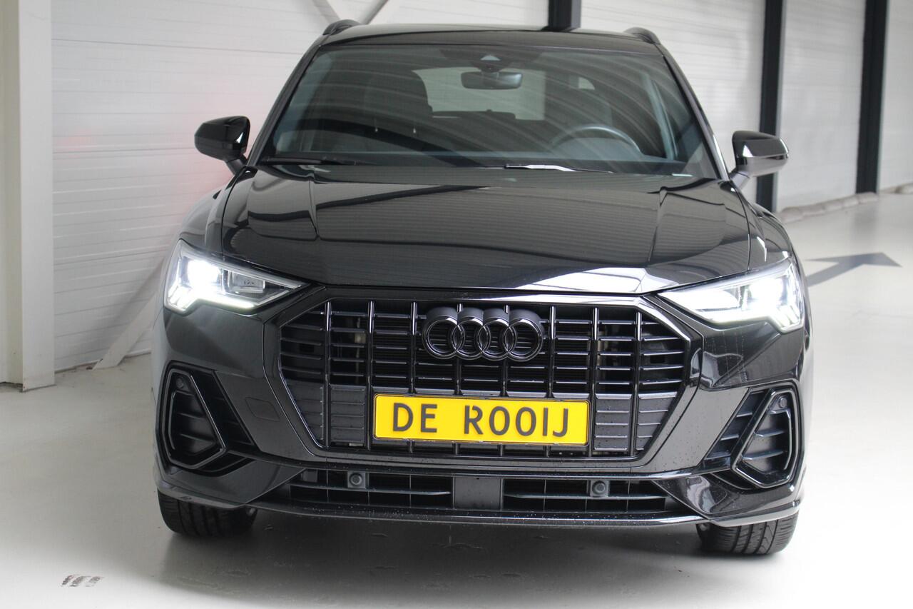 Audi Q3 45 TFSIe S-Line Blackstyle 245PK MMI Plus | Led koplampen | Led achterlichten | E. stoelverstelling