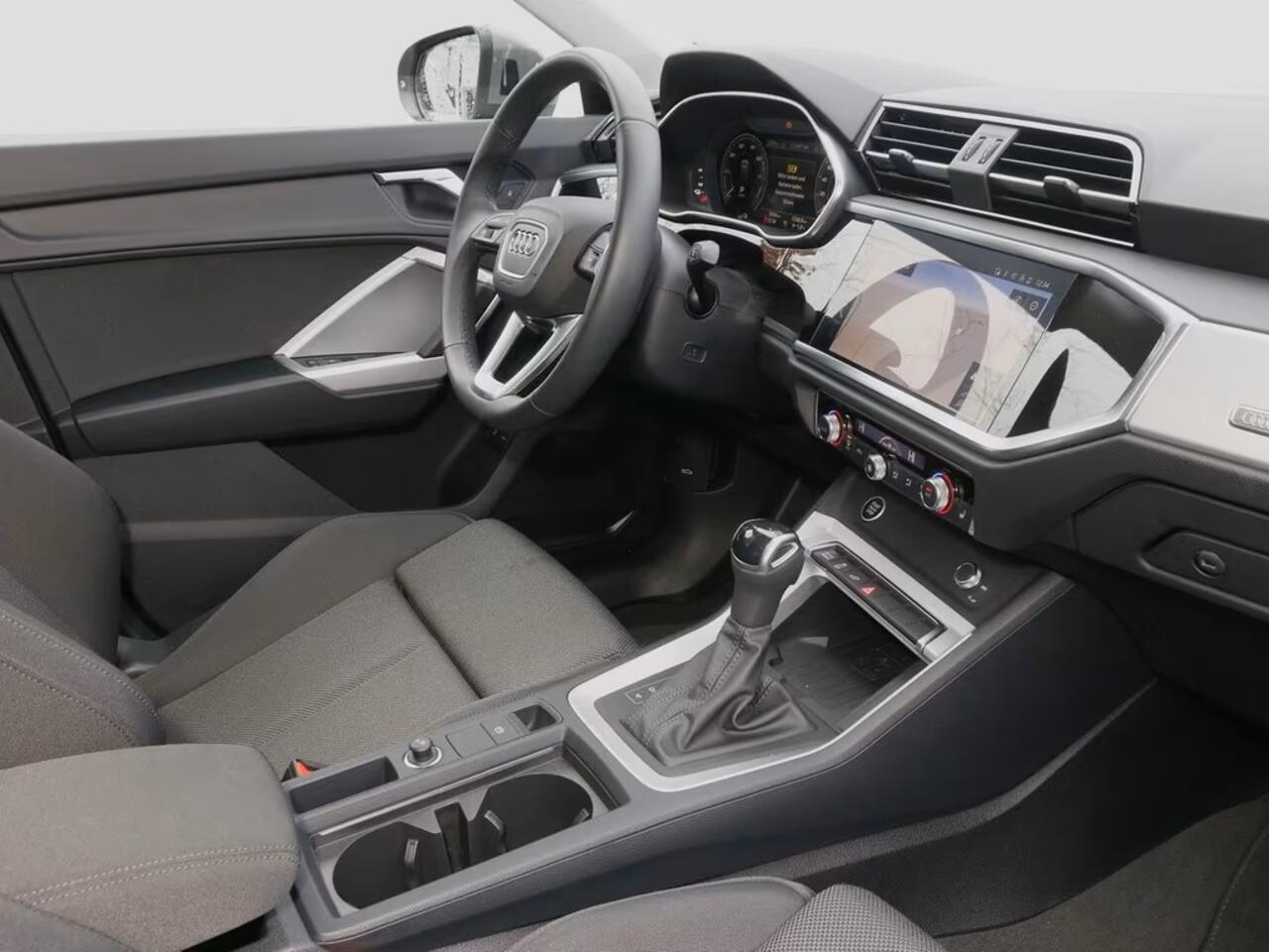 Audi Q3 Sportback 45 TFSI e 245 PK ACC Sportstoelen Navi Zwenkbare Trekhaak Virtual Cockpit