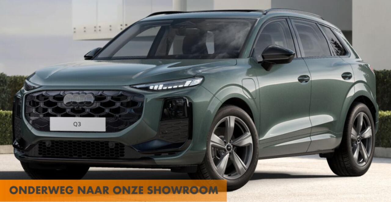 Audi Q3 e-Hybrid S-Line 272PK S-line Interieur & Exterieur l Pano l Saliegroen l Black Pakket