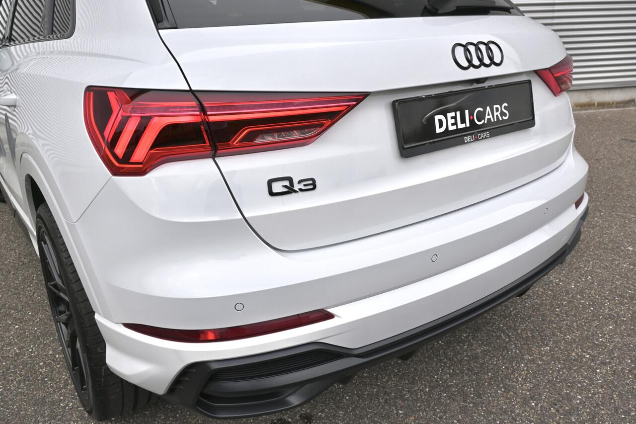 Audi Q3 35 TFSI S-Line Trekhaak | Apple-carplay | Virtual | Pano
