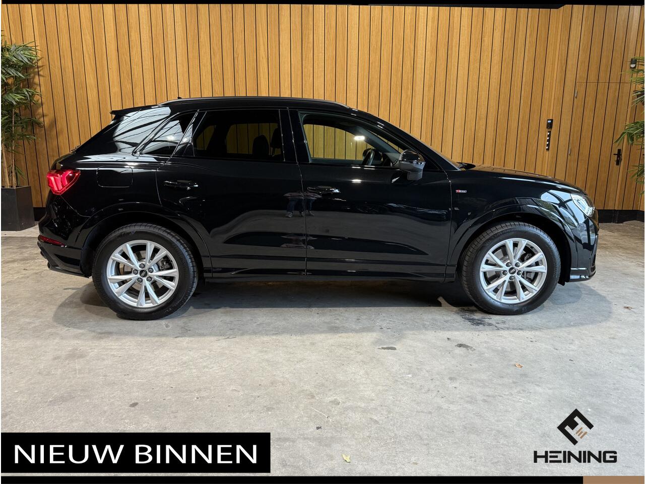 Audi Q3 45 TFSI e S edition Black edition. Trekhaak. Navi. Camera.