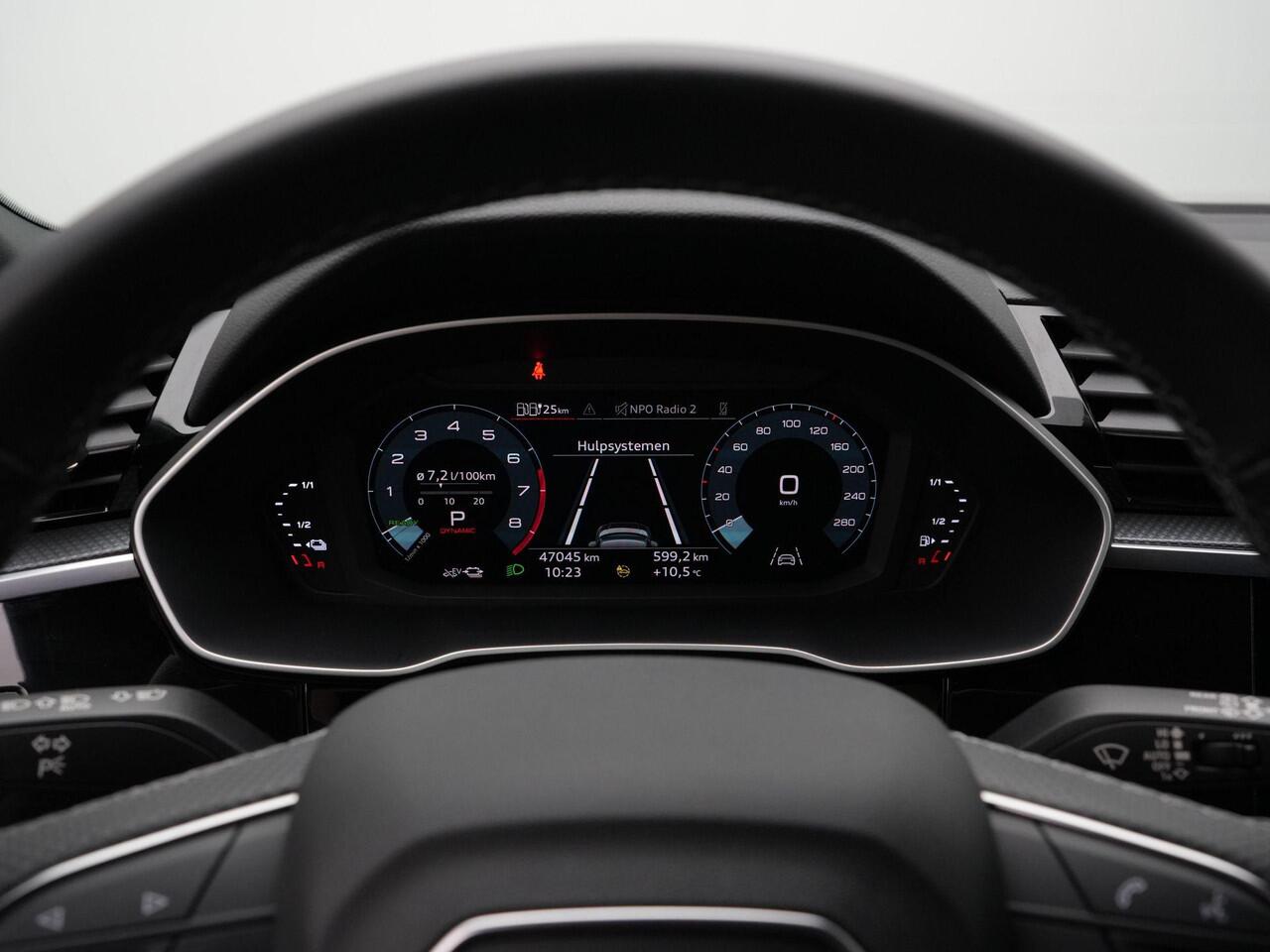 Audi Q3 Sportback 45 TFSI e S Edition / S-Line | Navigatie | Stoelverwarming | Parkeersensoren voor/achter