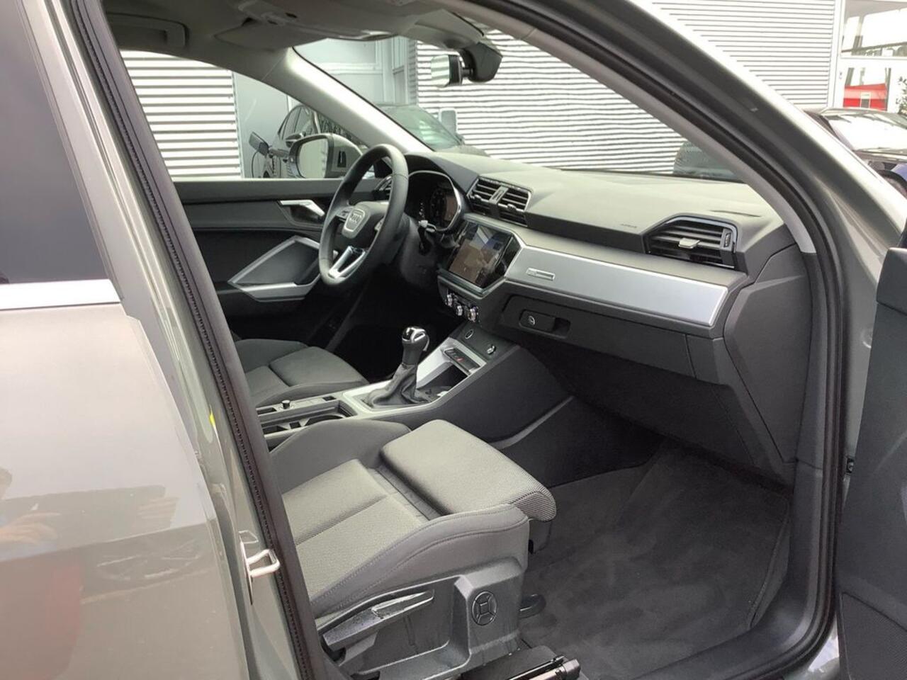 Audi Q3 Sportback 45 TFSI e 245 PK ACC Trekhaak Sportstoelen Virtual Cockpit Stoelverwarming 18 Inc