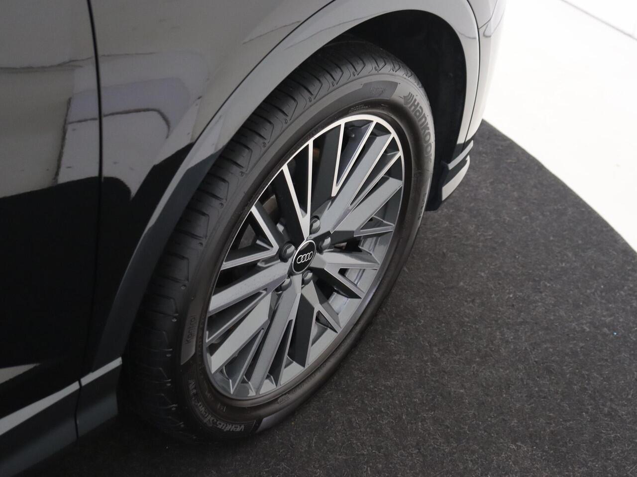 Audi Q3 Sportback 45 TFSI e S Edition | Trekhaak | Achteruitrijcamera | Stoelverwarming | Dodehoek detectie | Keyless | Adaptieve cruise control | Navigatie Plus | Bluetooth |