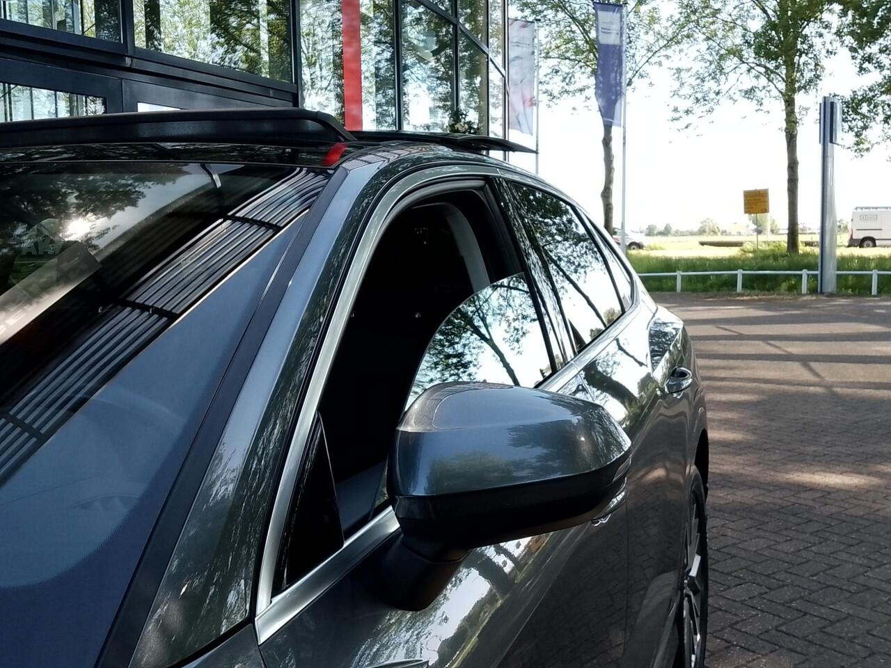 Audi Q3 Sportback 35 TFSI Pro Line S-LINE AUTOMAAT | Navi | ECC | PDC+Camera | Adapt. Cruise | Panodak | Trekhaak