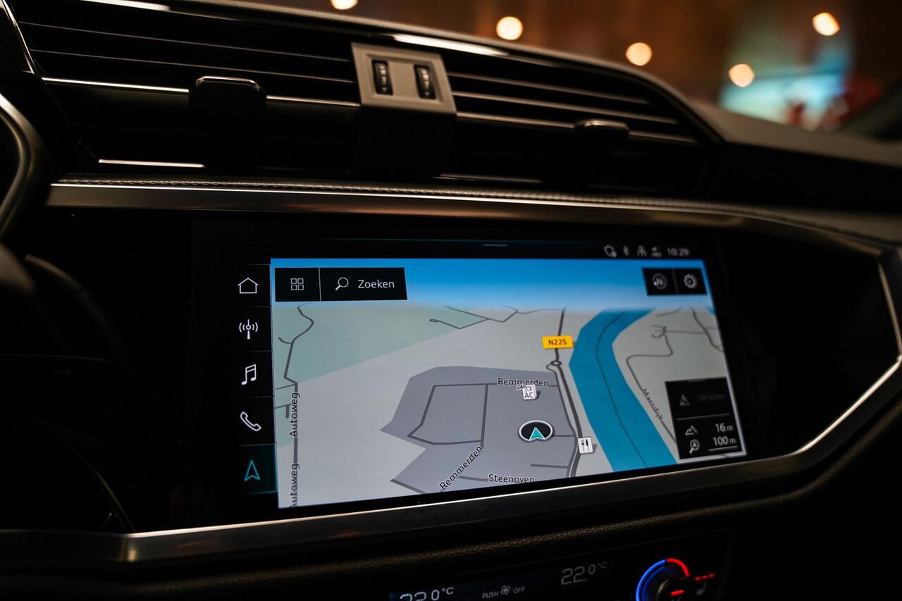 Audi Q3 45 TFSI e S-Line|20 inch|Trekhaak|360* cam|Apple car
