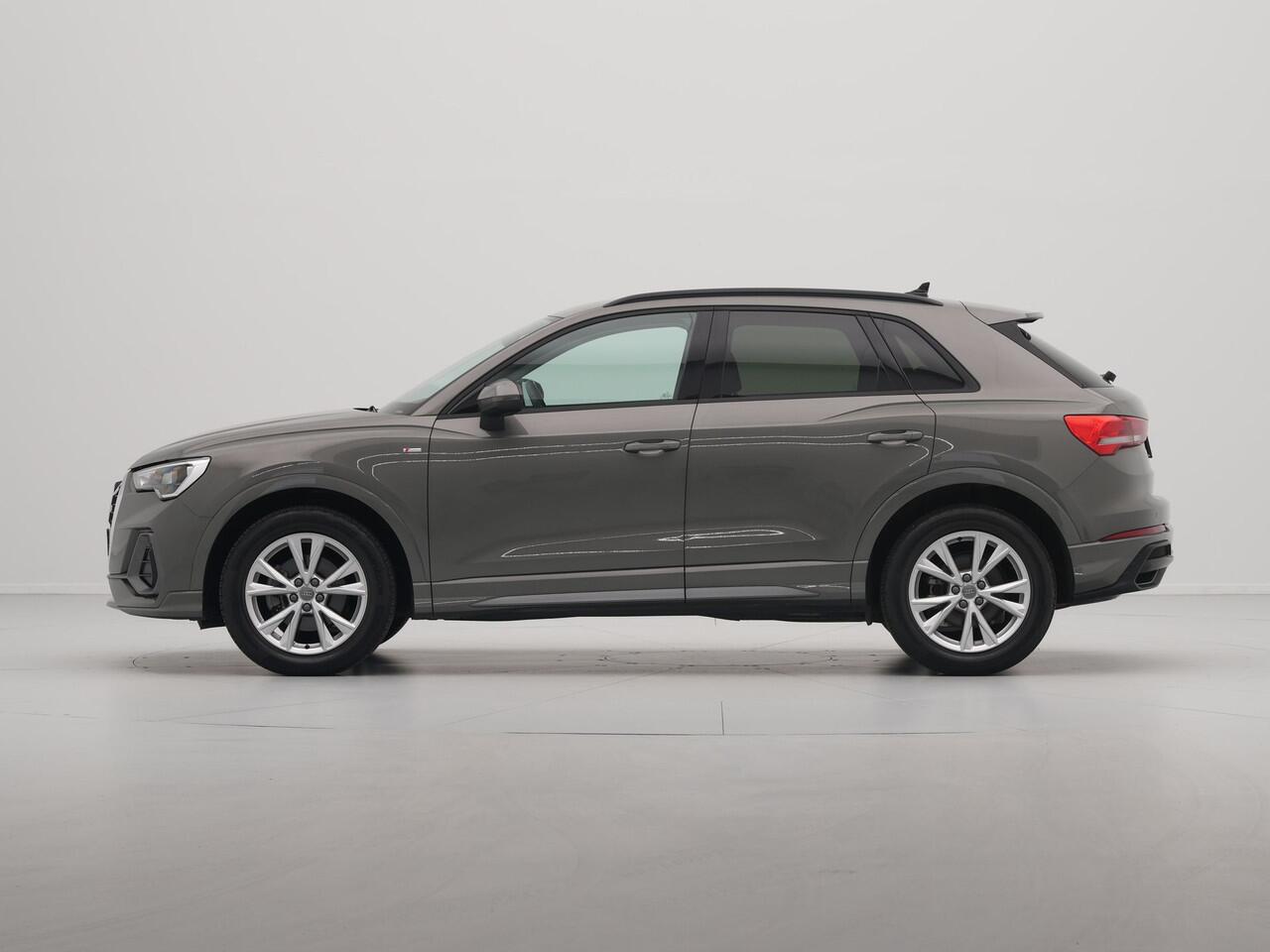 Audi Q3 35 TFSI 150pk Edition S line Navigatie dig display privacy glass 17