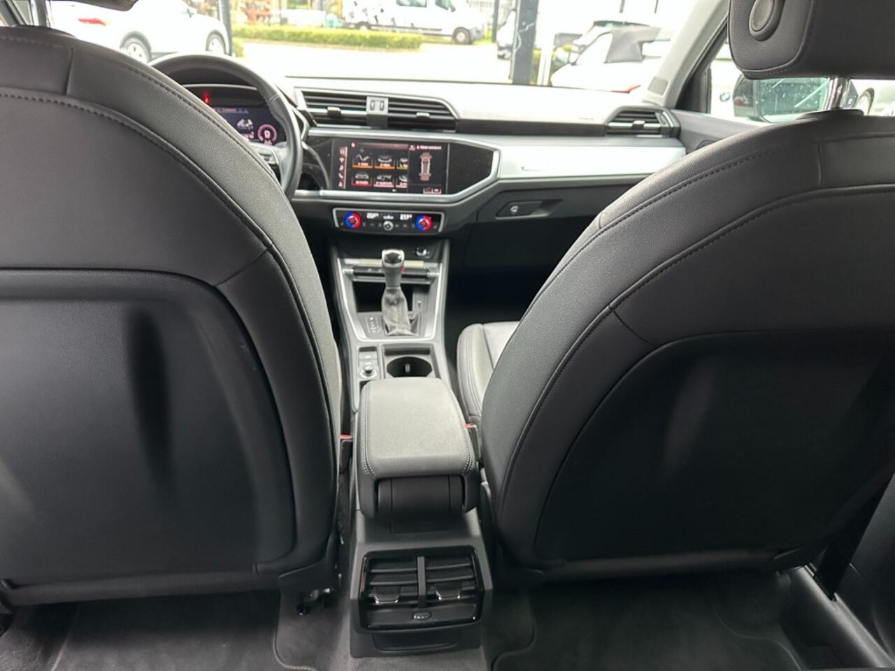 Audi Q3 35 TFSi Aut. Business Edition Navi. Leder stoelverw.