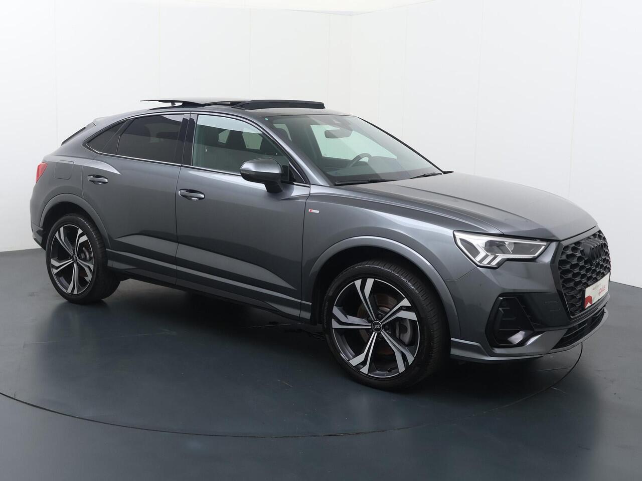 Audi Q3 Sportback 45 TFSI e S Edition | 245 PK | SoH 89% | Trekhaak | Panoramadak | 360 graden camera's | LM 20" velgen | Sportstoelen |