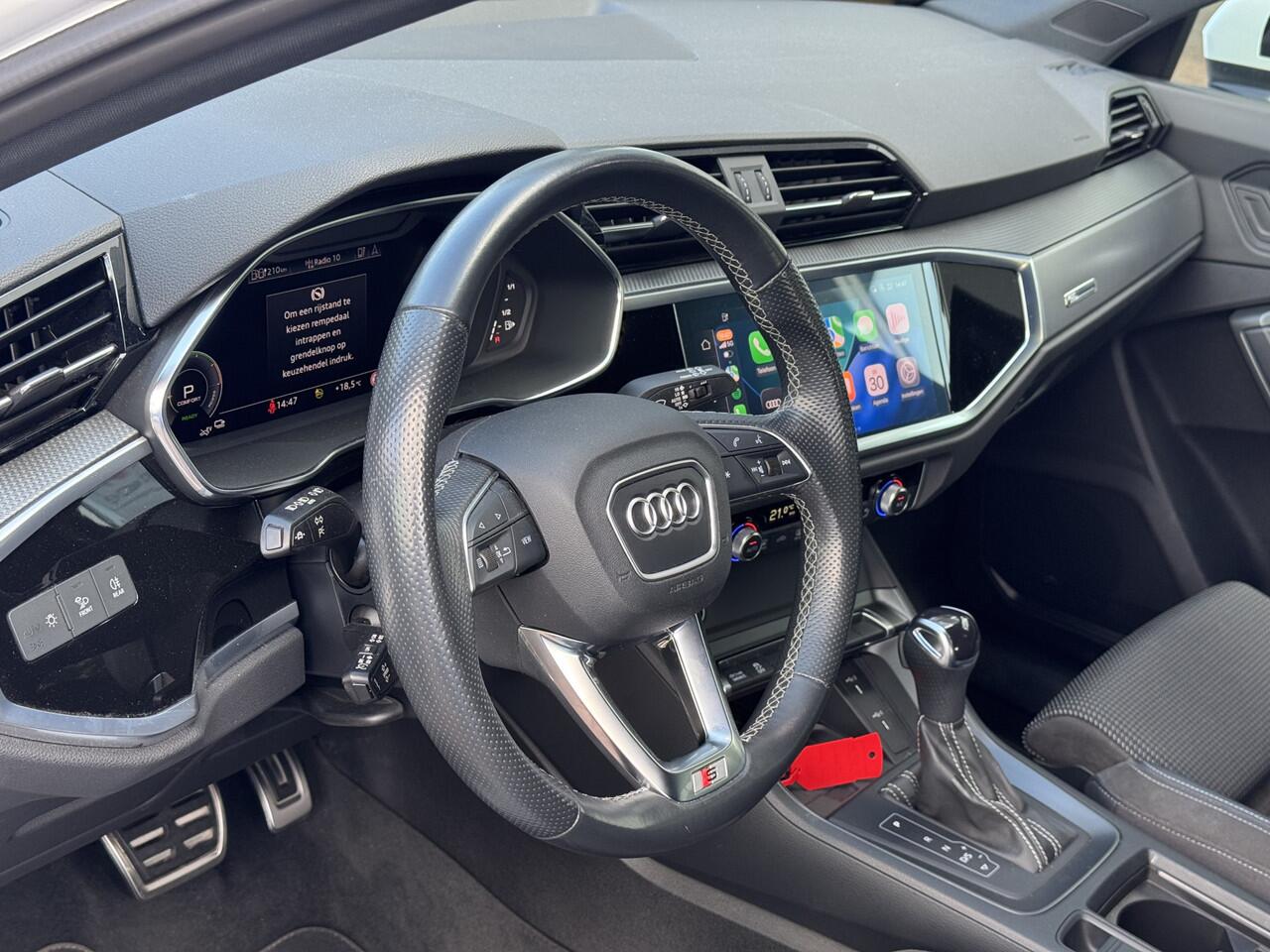 Audi Q3 45 TFSI e S edition | Trekhaak | Keyless