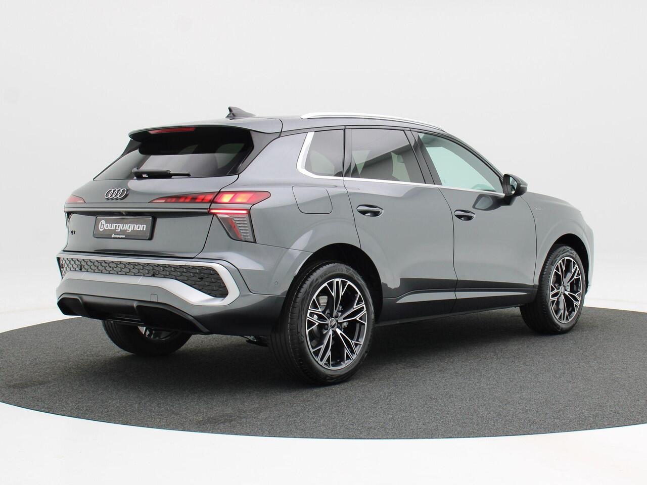 Audi Q3 e-hybrid | S edition | 272 PK | Privacyglas | 19 inch | Alcantara int. delen | Ledkoplampen Plus | Comfortsleutel |