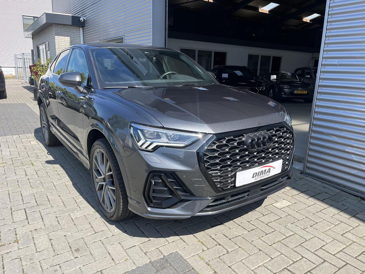 Audi Q3 Sportback 45 TFSI e S Edition / Matrix / Sonos