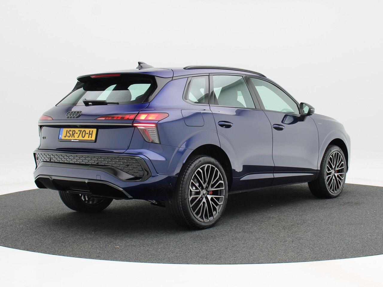 Audi Q3 1.5 200kW e-hybrid S edition | 20 inch velgen | Zwart optiek | Tech Pro | Park Assist | Trekhaak |