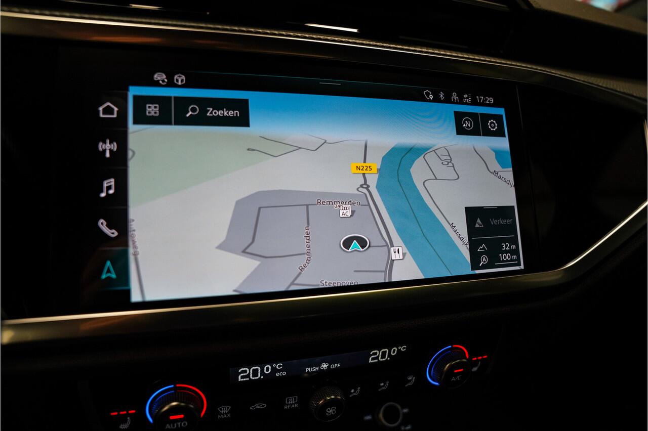 Audi Q3 Sportback 45 TFSI e S-Line|Pano dak|Zwart optiek|Matrix led|20inch
