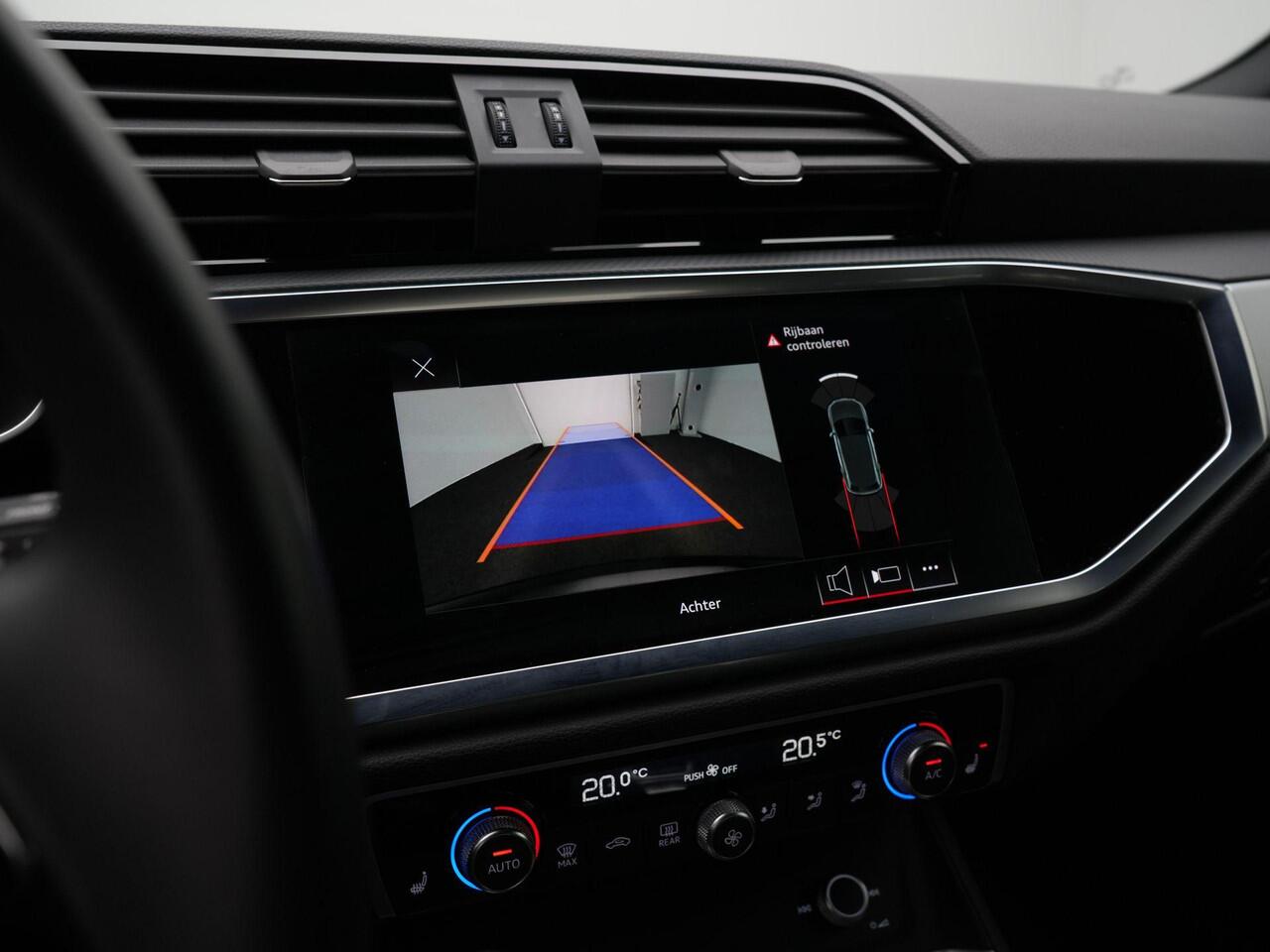 Audi Q3 45 TFSI e 245 pk S-tronic edition | Achteruitrijcamera | Stoelverwarming | Carplay | 18 inch