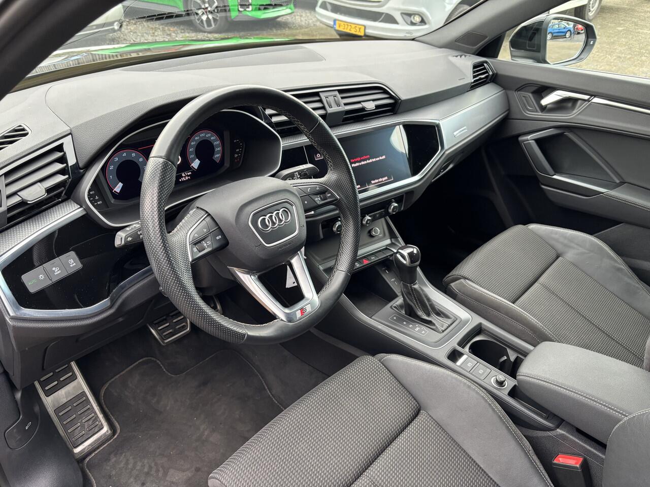 Audi Q3 Sportback 35 TFSI Automaat S-Line Full LED / Navigatie / Camera