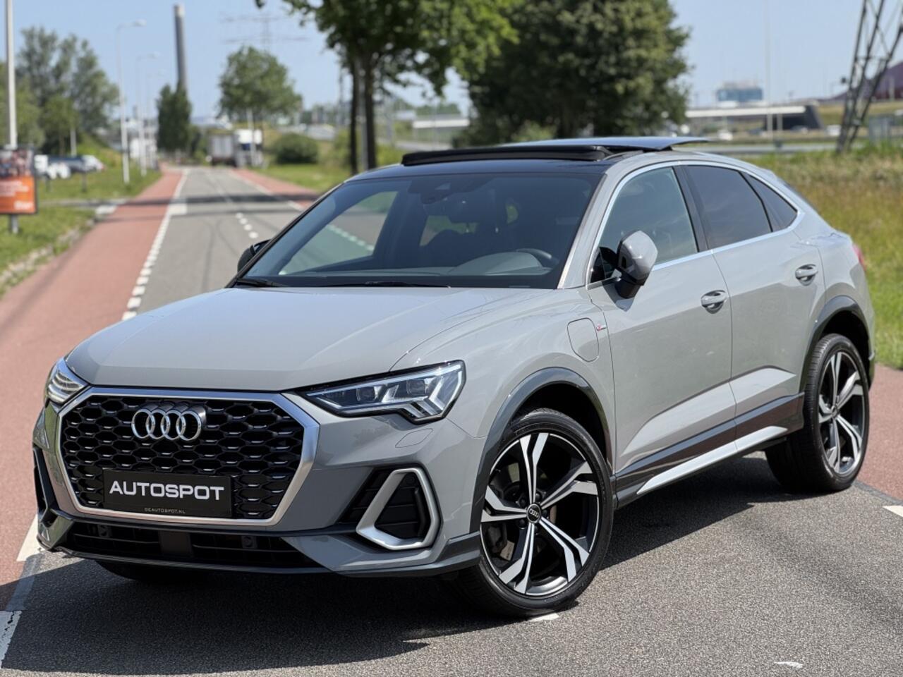Audi Q3 45 TFSI e 245 Pk S-Line Nardo Pano Camera Trekhaak