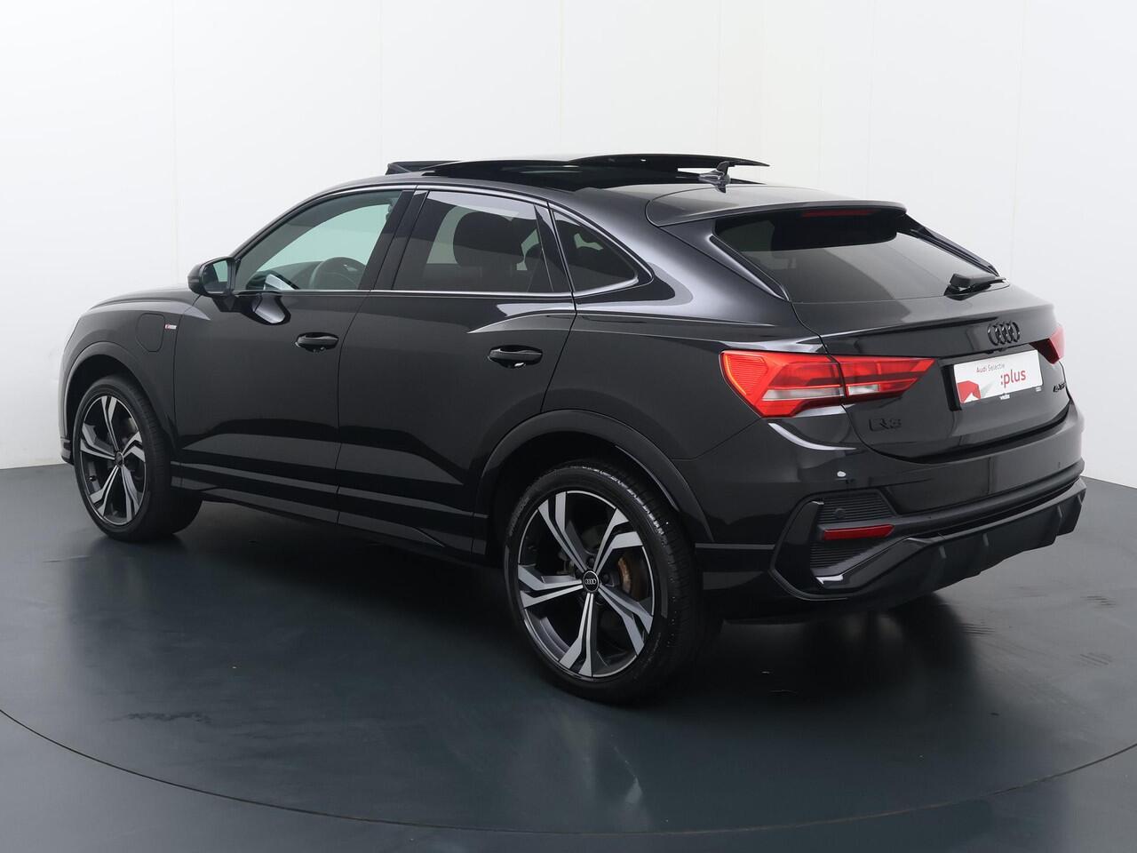 Audi Q3 Sportback 45 TFSI e S Edition | 245 PK | SoH 91% | Panoramadak | Lederen bekleding | 20" LM velgen | S line |