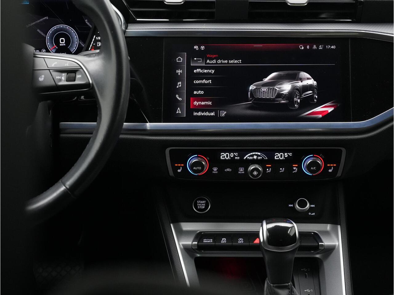 Audi Q3 Sportback 35 TFSI 150 pk S-tronic S-Line | Stoelverwarming | Navigatie | Parkeersensoren voor/achter