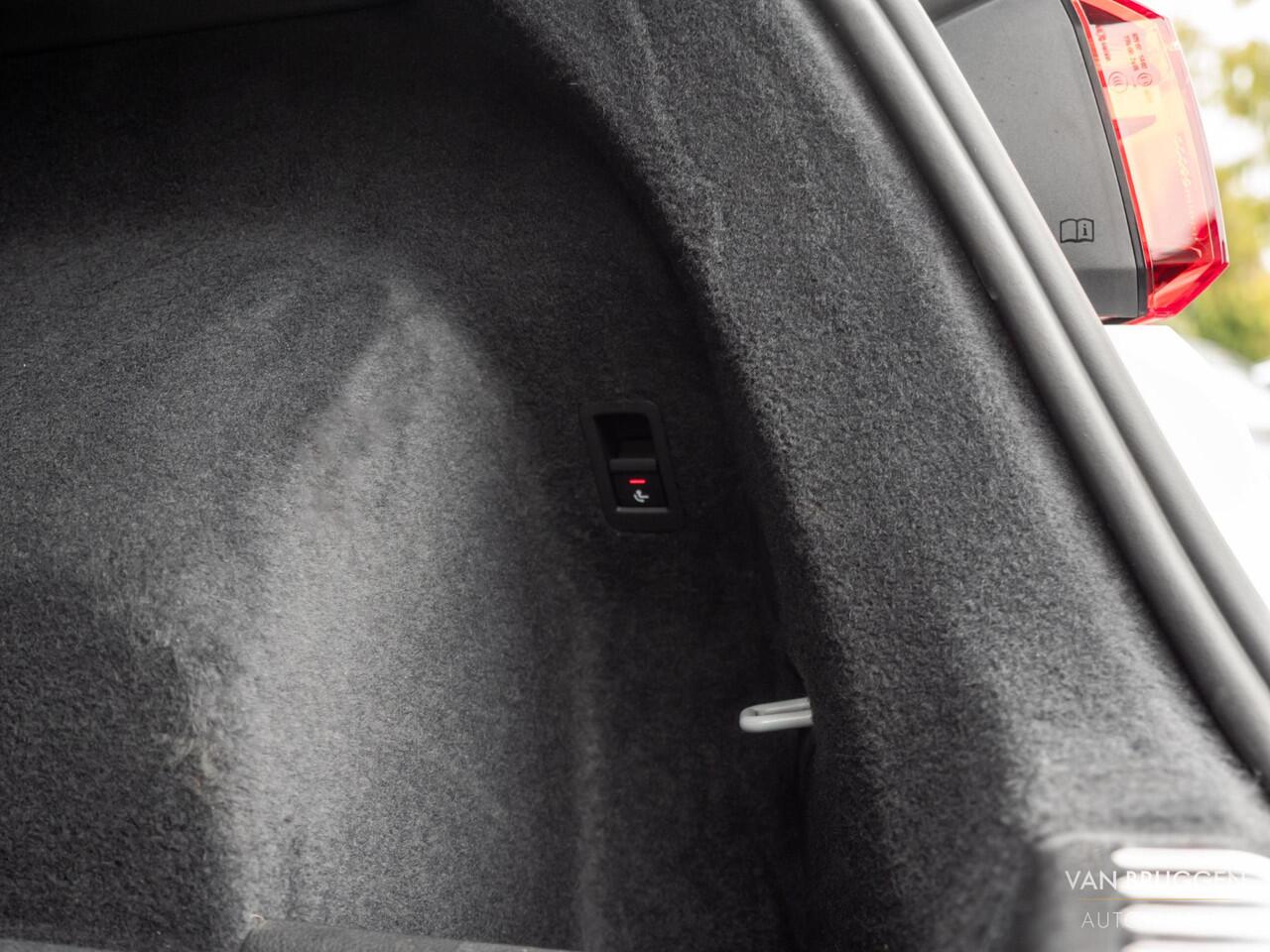 Audi Q3 Sportback 45 TFSI e S-Line Pano E-Stoelen Trekhaak Camera