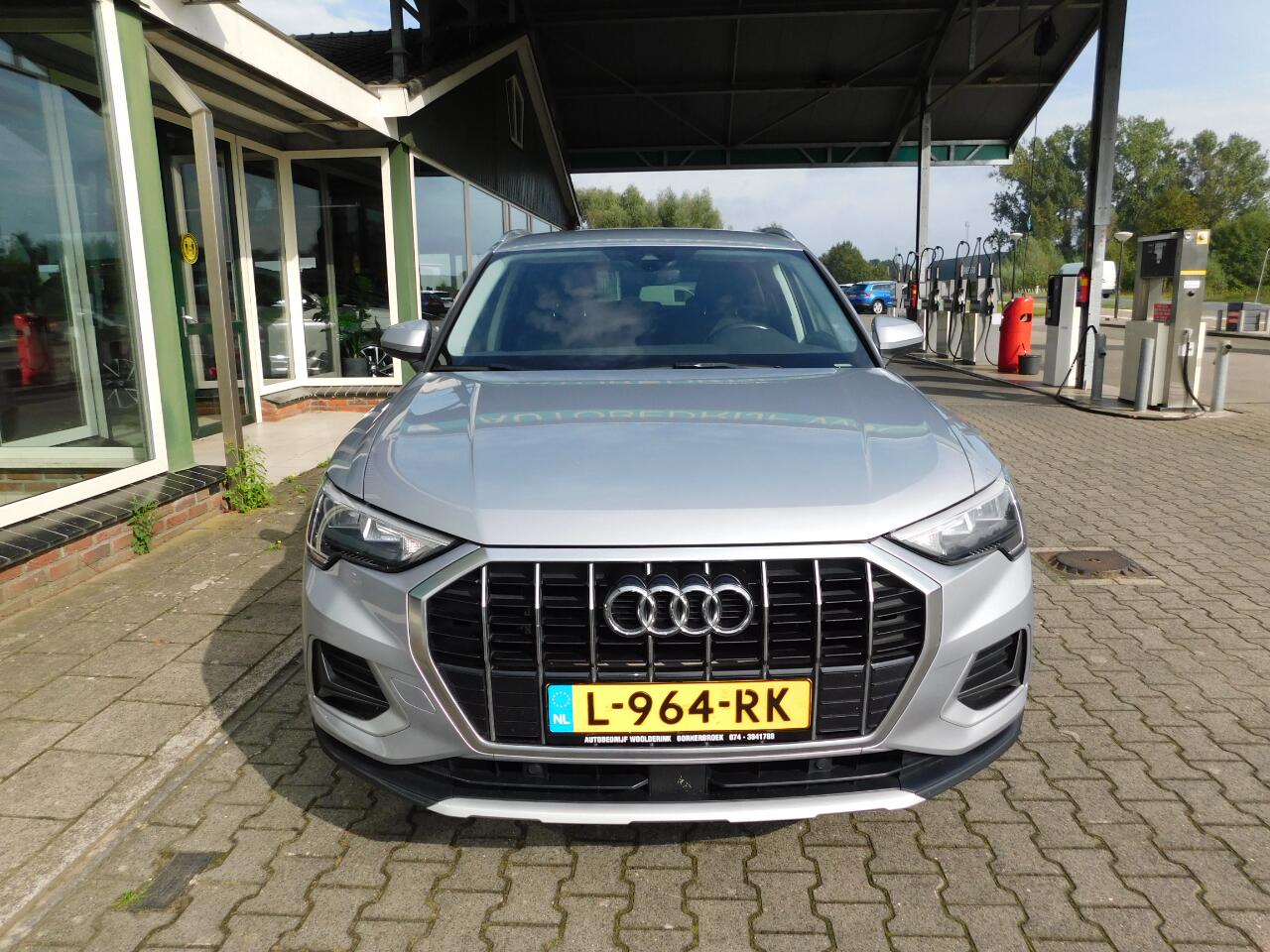 Audi Q3 35TFSI 150PK PRO-LINE!! All-in Prijs! Trekhaak!