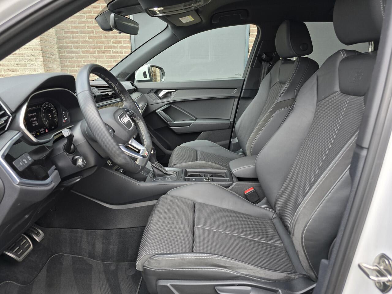 Audi Q3 45 TFSI e S edition PLUG IN HYBRID S-LINE AUT VIRTUAL COCKPIT 245 PK LED STOELVERWARMING ADAPTIVE CRUISE CONTROL AFGEVLAKT STUURWIEL