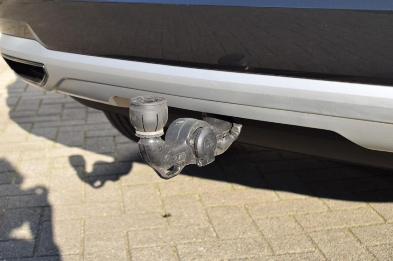 Audi Q3 35 TFSI EDITION / VIRTUAL COCKPIT / EL. A-KLEP / SPORTSTOELEN