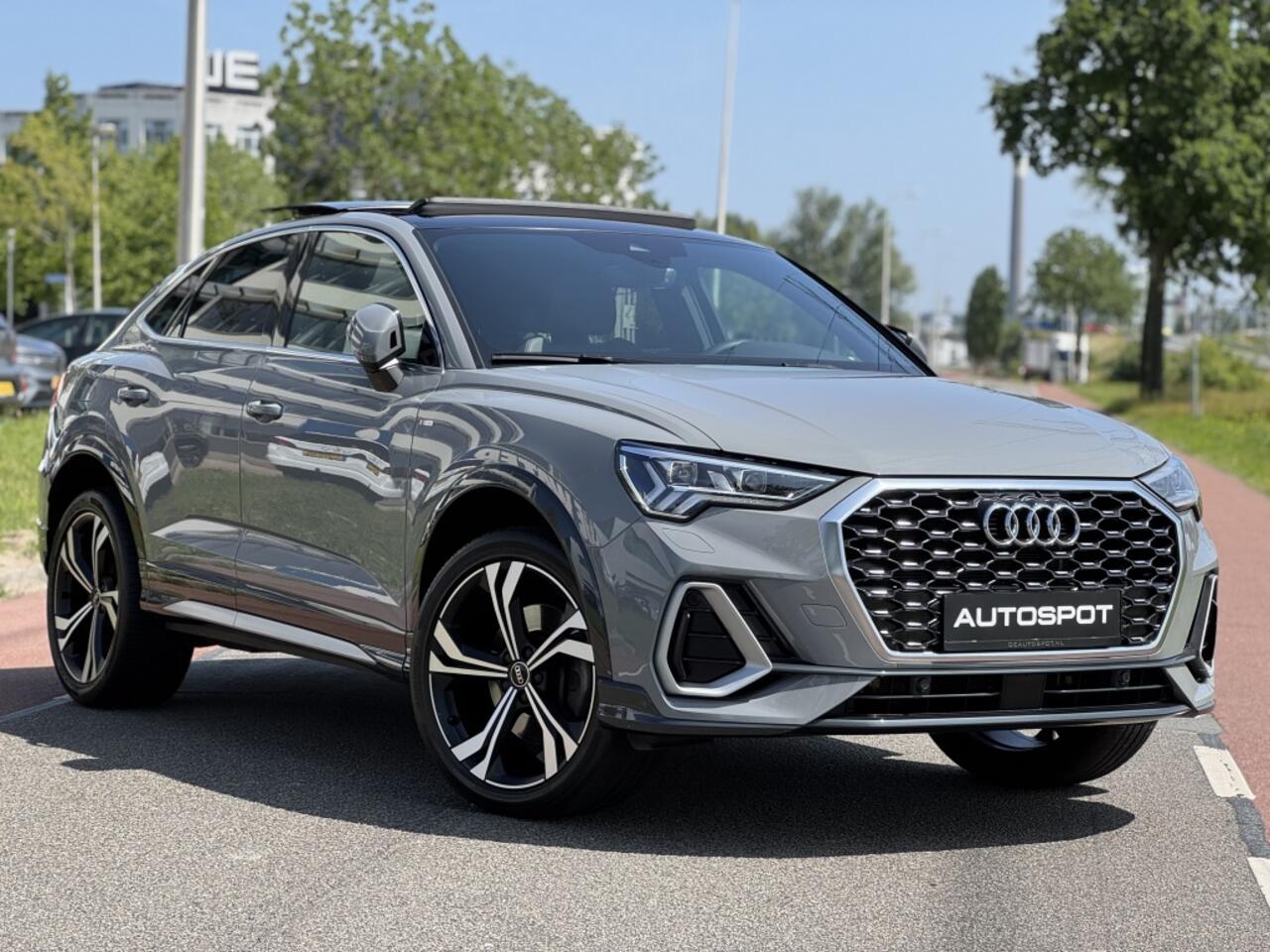 Audi Q3 45 TFSI e 245 Pk S-Line Nardo Pano Camera Trekhaak