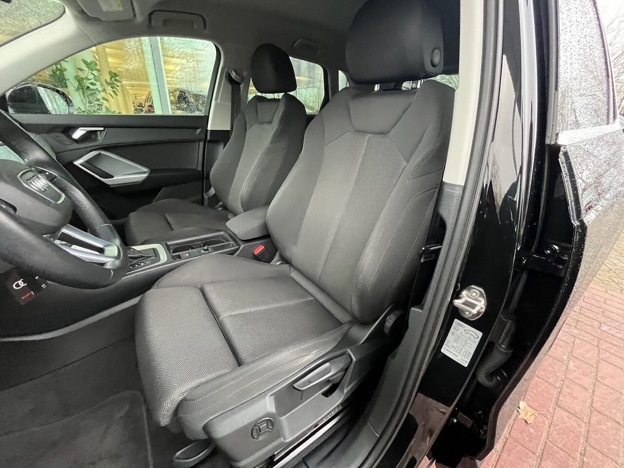 Audi Q3 35 TFSI Advanced / Verwarmbare voorstoelen / Virtual cockpit / 18'' LMV / Audi smartphone interface
