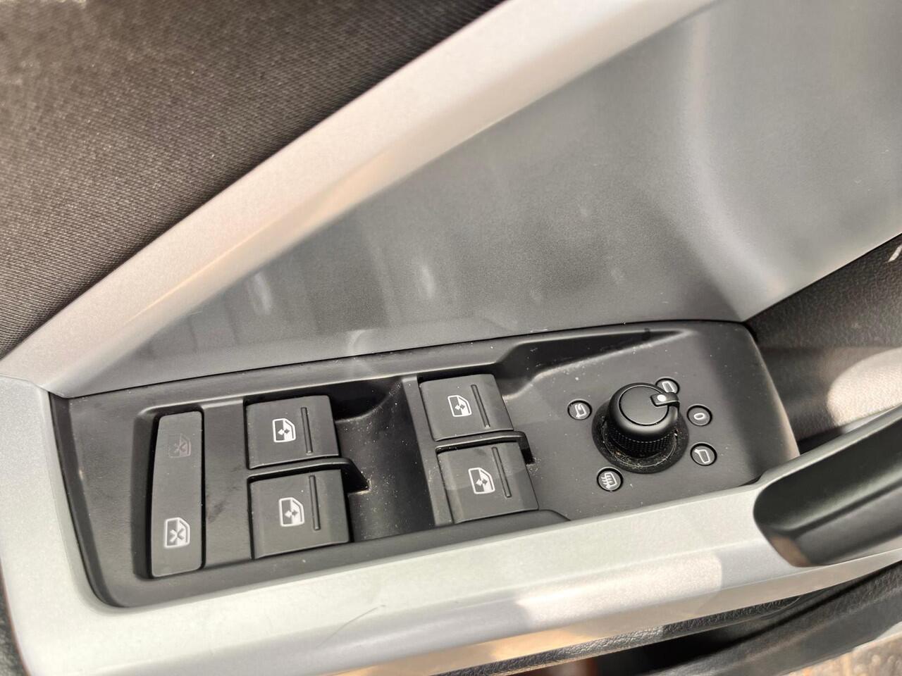 Audi Q3 45 TFSI e Business edition