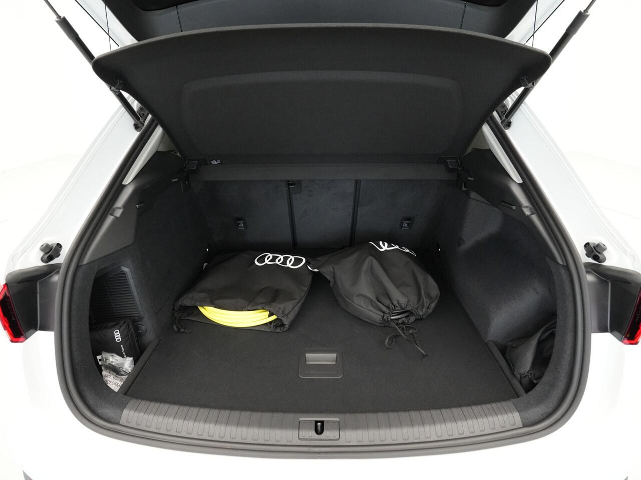 Audi Q3 45 TFSI e 245 pk S-Tronic edition Navi, Camera, Stoelverwarming 58