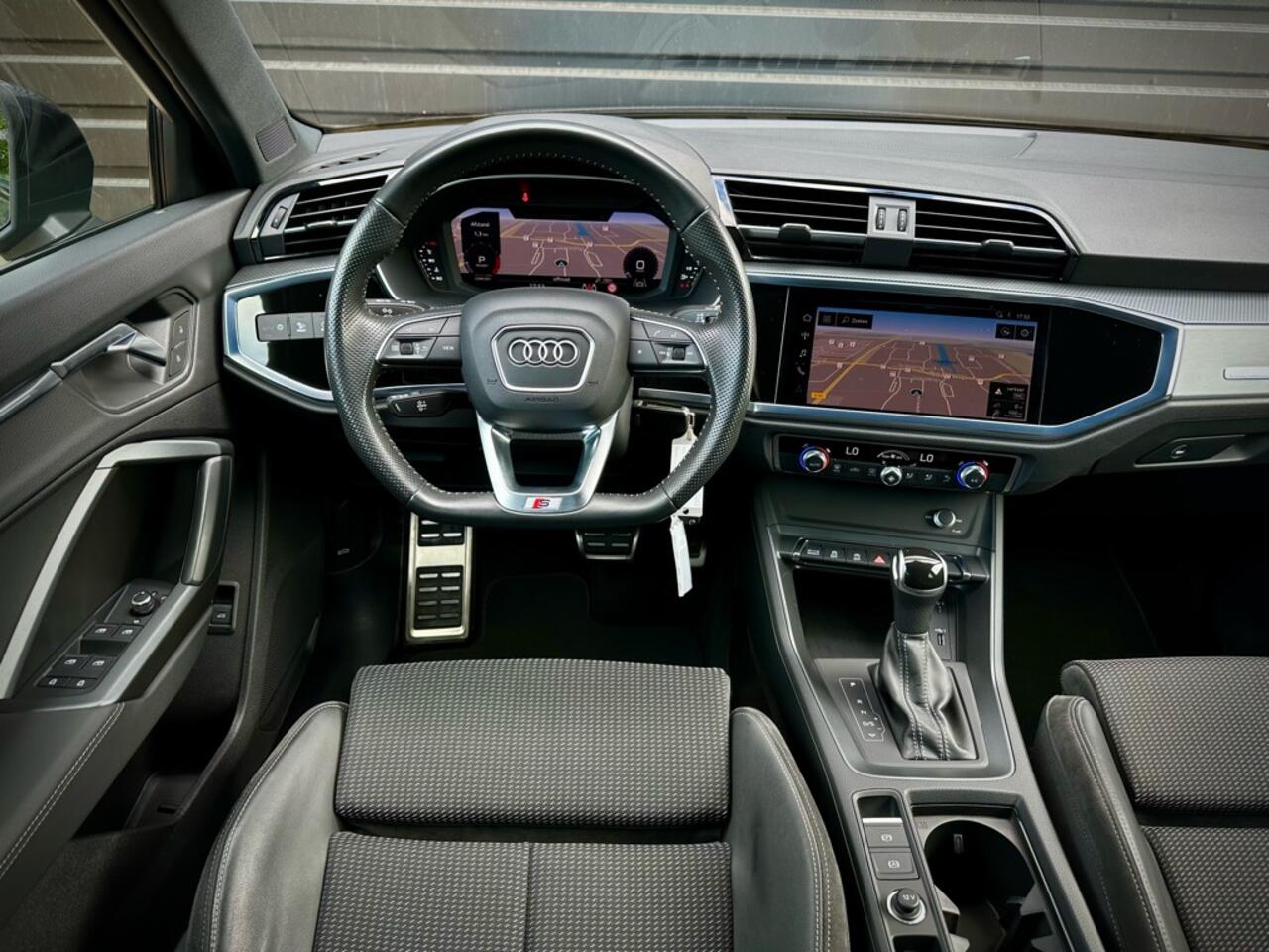 Audi Q3 35 TFSI 3x S-LINE PANO|VIRTUAL|SFEER|LANE|MATRIX