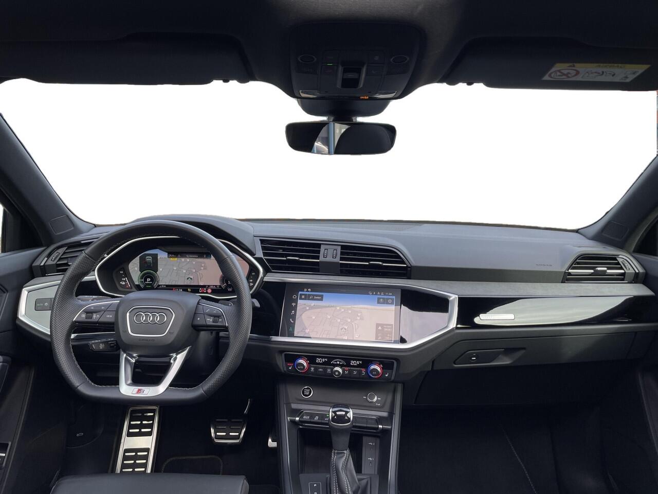 Audi Q3 Sportback 45 TFSIe S-line Black Pano Audi Sport