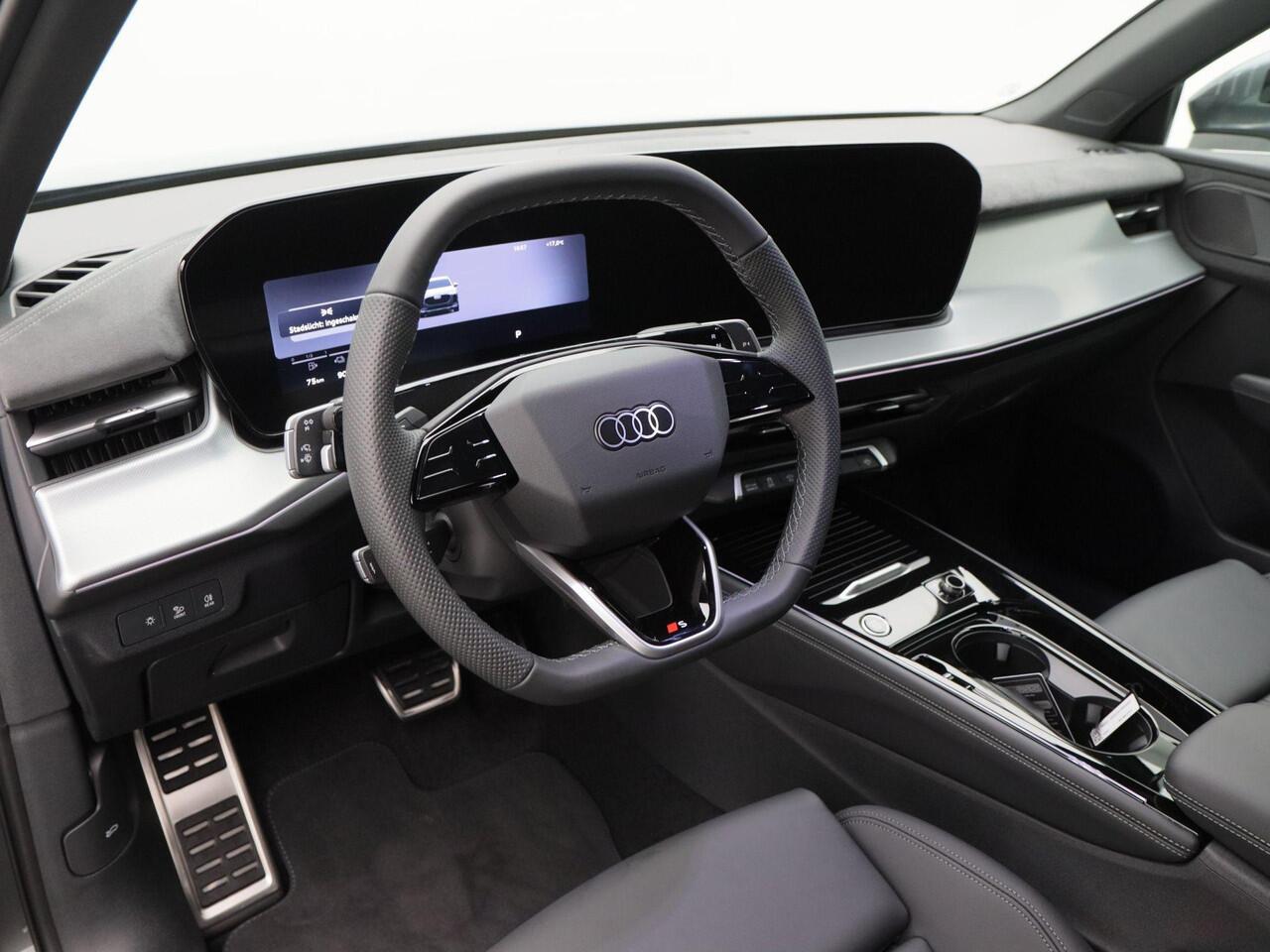 Audi Q3 e-hybrid | S edition | 272 PK | Privacyglas | 19 inch | Alcantara int. delen | Ledkoplampen Plus | Comfortsleutel |