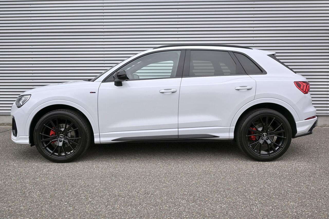 Audi Q3 35 TFSI S-Line Trekhaak | Apple-carplay | Virtual | Pano