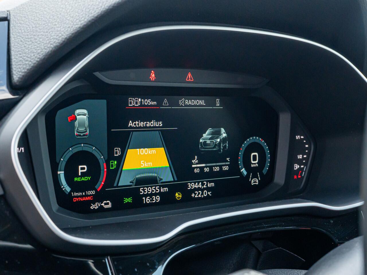 Audi Q3 45 TFSI e Advanced edition CAMERA 20 INCH LED BLACK OPTIC PRIVACY GLASS VIRTUAL DASH