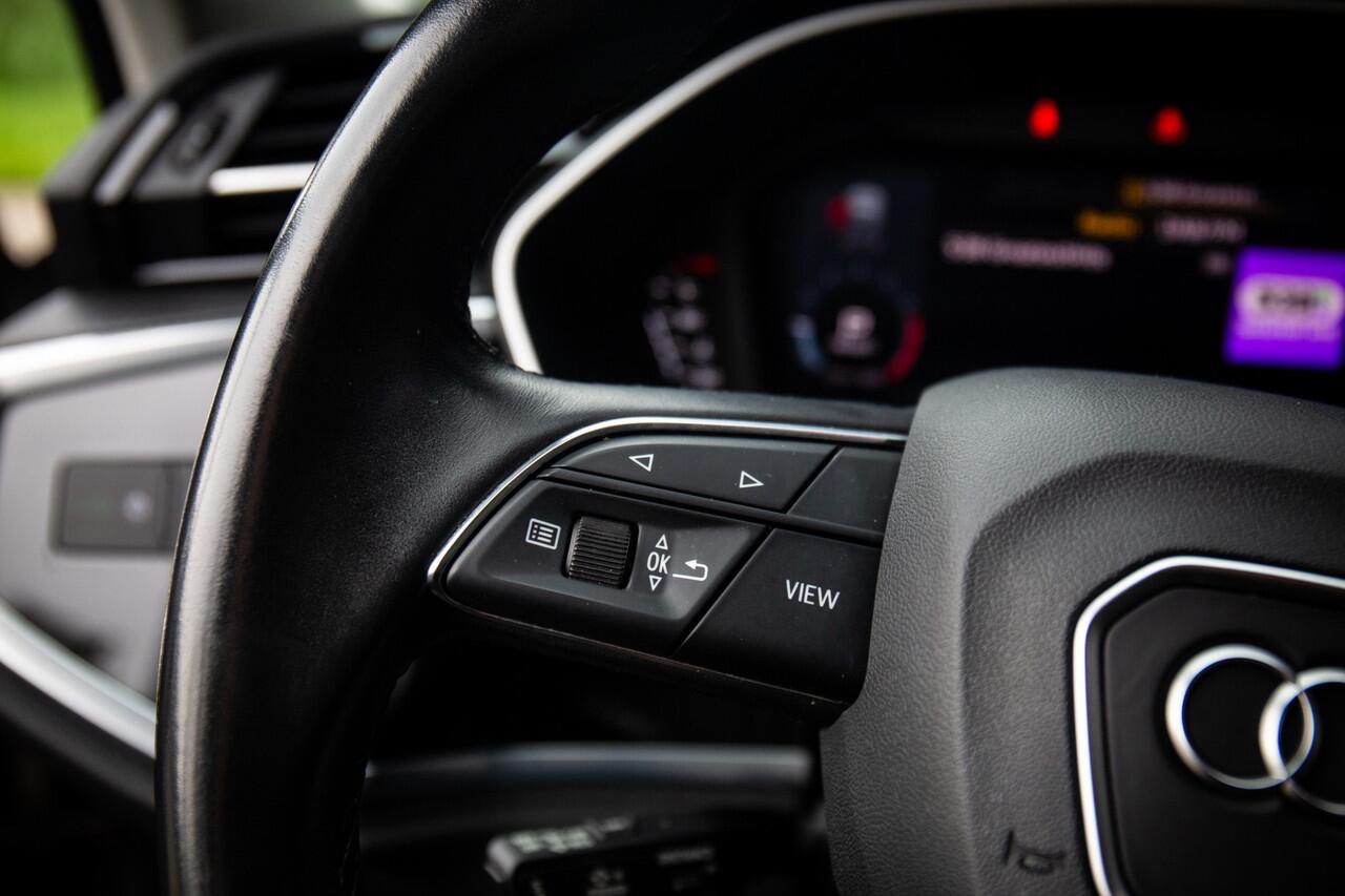 Audi Q3 35 TFSI Business Edition ,Stoelverwarming, Virtual Cockpit, Adaptive cruise, Regensensor