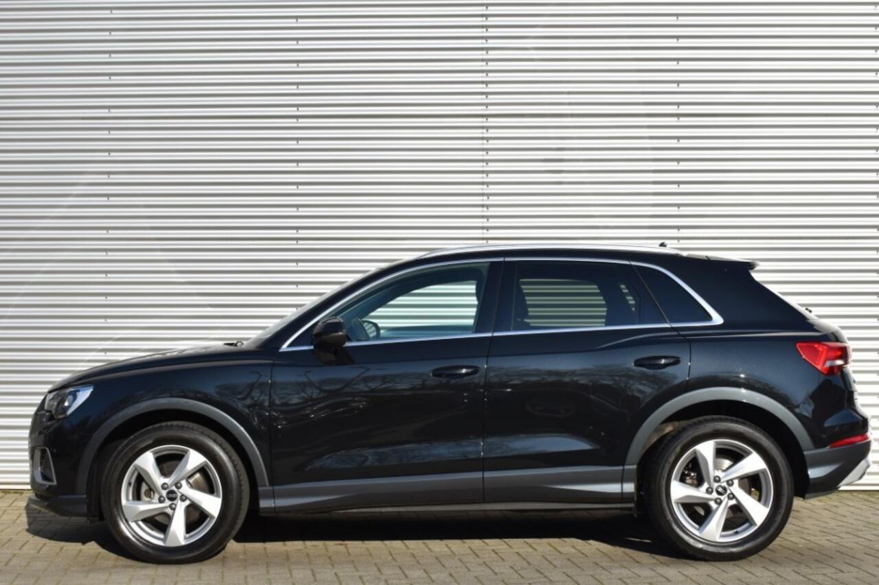 Audi Q3 35 TFSI EDITION / VIRTUAL COCKPIT / EL. A-KLEP / SPORTSTOELEN